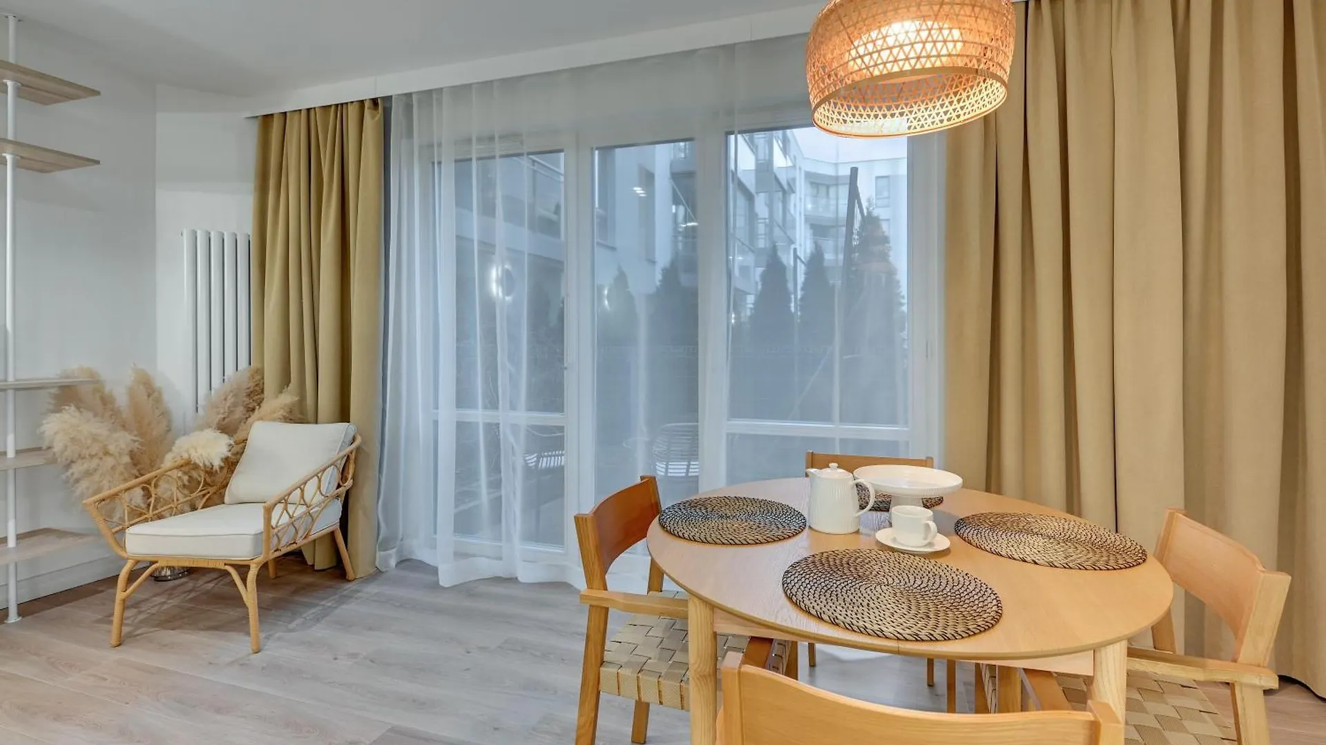 Riverfront & Parking By Downtown Apartments Gdansk
